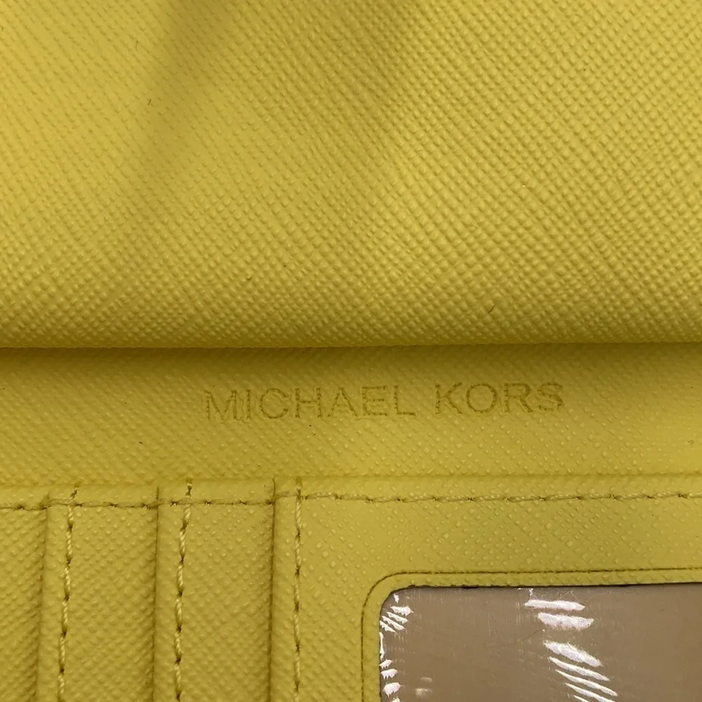 MICHAEL KORS LARGE DOUBLE ZIP WRISTLET WALLET SUNSHINE